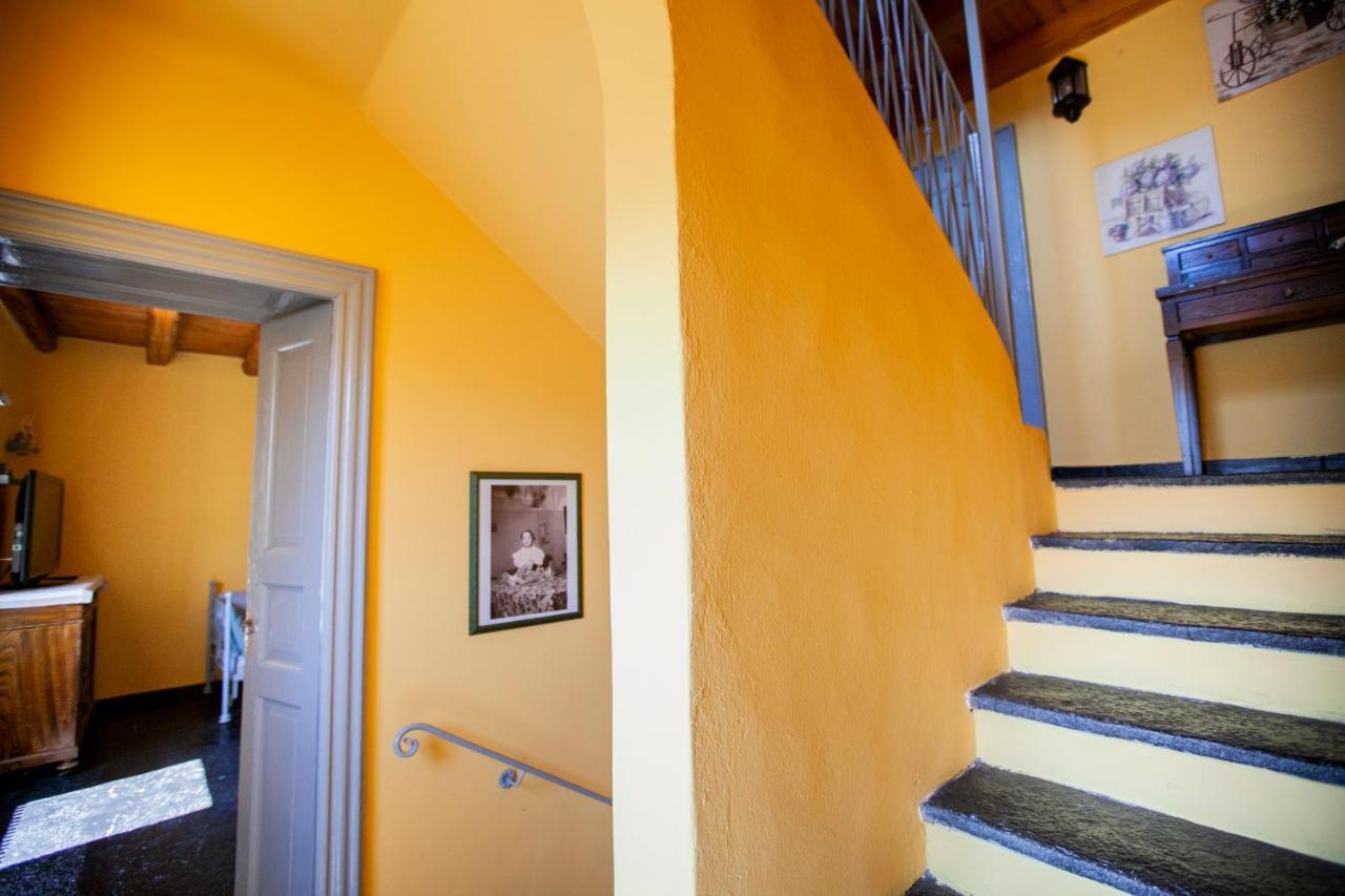 Casa Di Momo Leilighet Carate Urio Eksteriør bilde